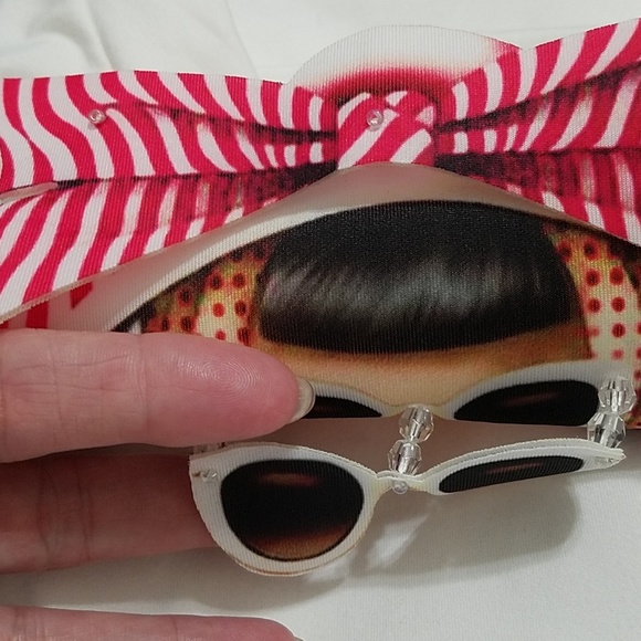 Chic Girl 3D embellishments unique •NWOT-Med. - Picture 8 of 9